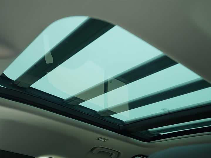 Фото 12 - Land Rover Defender