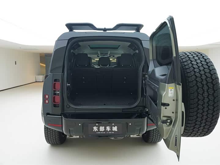 Фото 6 - Land Rover Defender