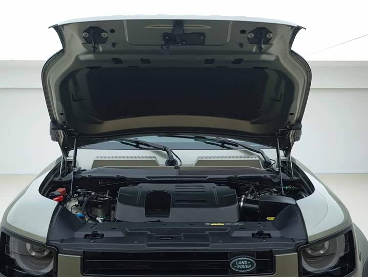 Фото 7 - Land Rover Defender