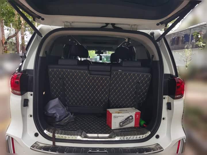 Фото 10 - GAC Trumpchi M8