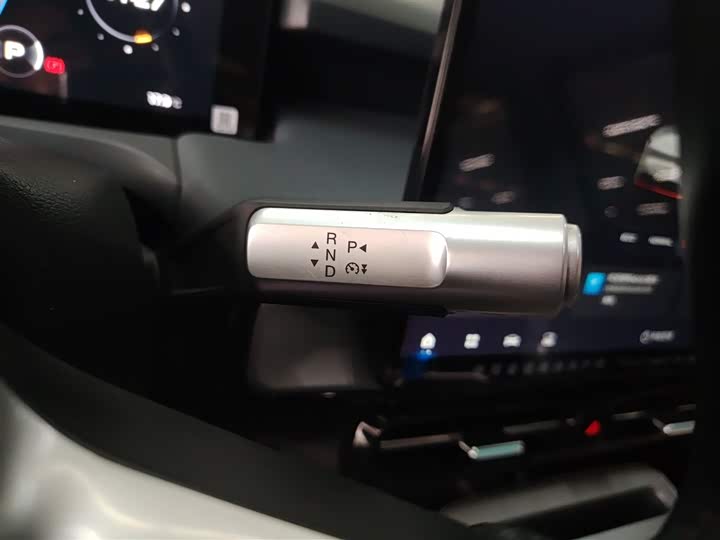 Фото 13 - GAC Aion Y