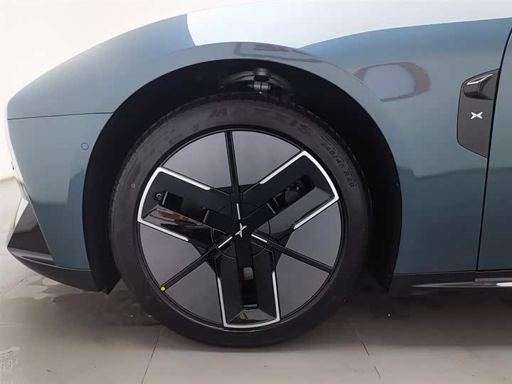 Фото 17 - XPeng P7