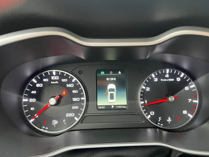 Фото 10 - MG Motor ZS