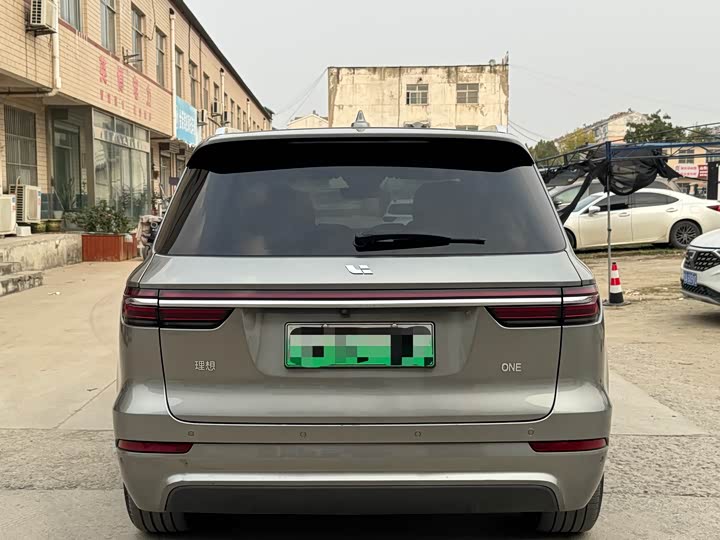 Фото 5 - LiXiang One