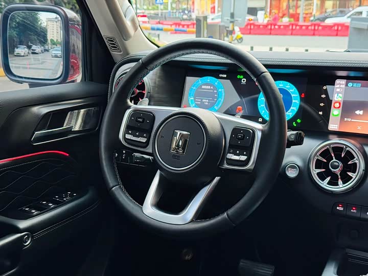 Фото 7 - Tank 300