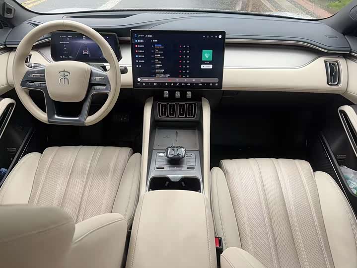 Фото 10 - BYD Song L