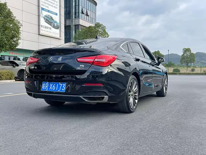 Фото 5 - Hongqi H5