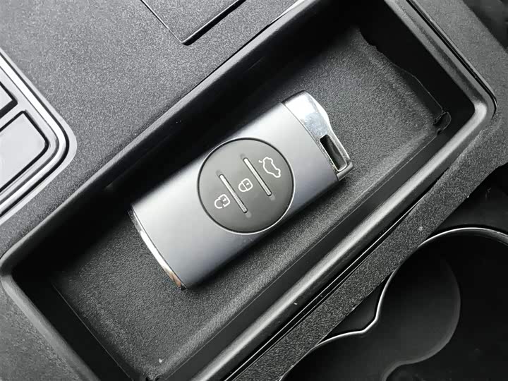 Фото 12 - Exeed LX