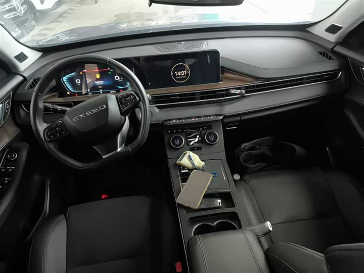 Фото 13 - Exeed LX