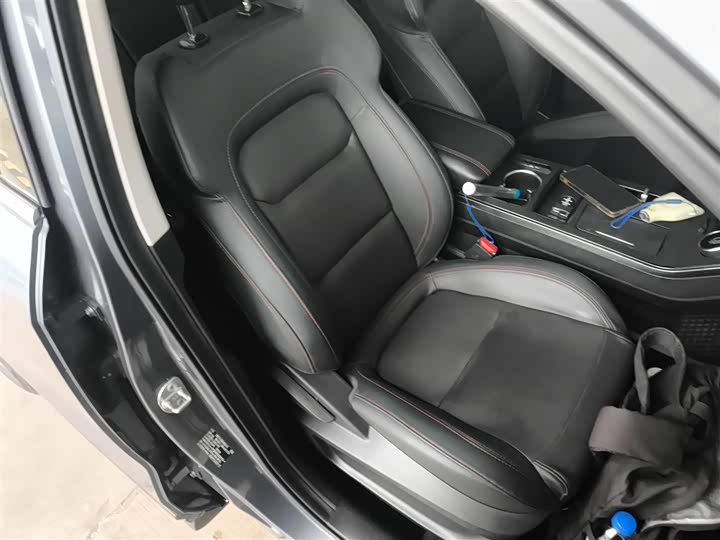 Фото 17 - Exeed LX