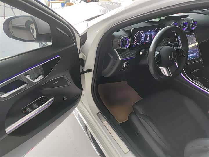 Фото 16 - Mercedes-Benz C-Class