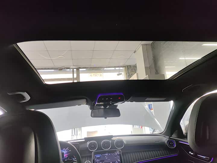 Фото 18 - Mercedes-Benz C-Class