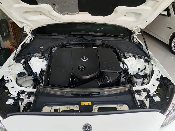 Фото 20 - Mercedes-Benz C-Class