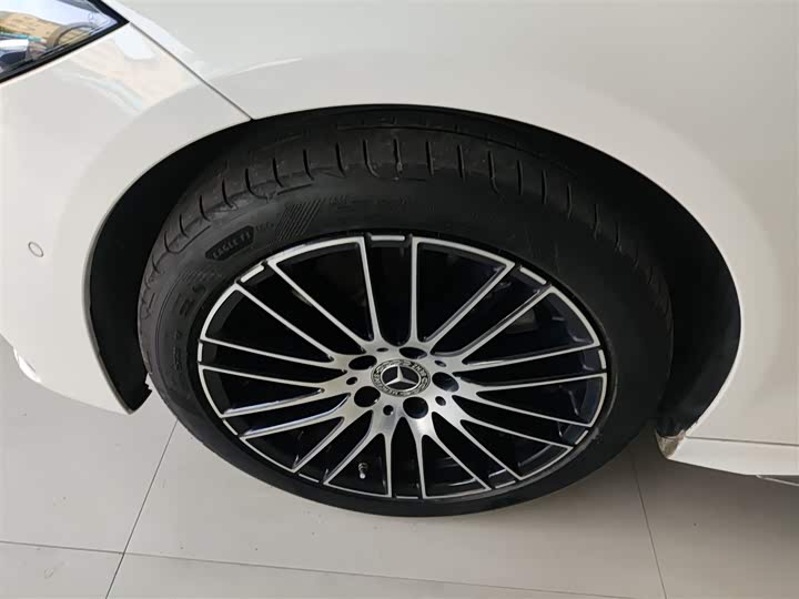 Фото 23 - Mercedes-Benz C-Class