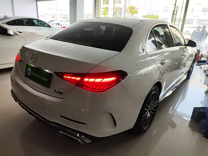 Фото 7 - Mercedes-Benz C-Class