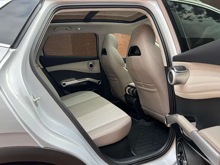 Фото 14 - BYD Yuan Plus