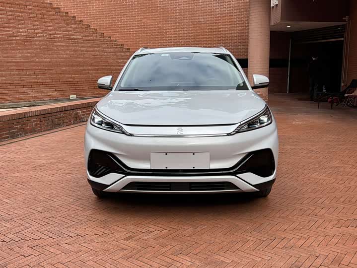 Фото 2 - BYD Yuan Plus