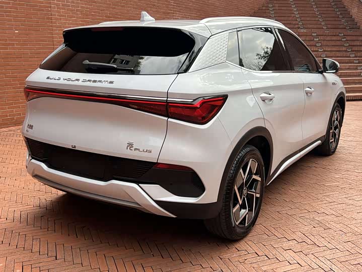 Фото 3 - BYD Yuan Plus