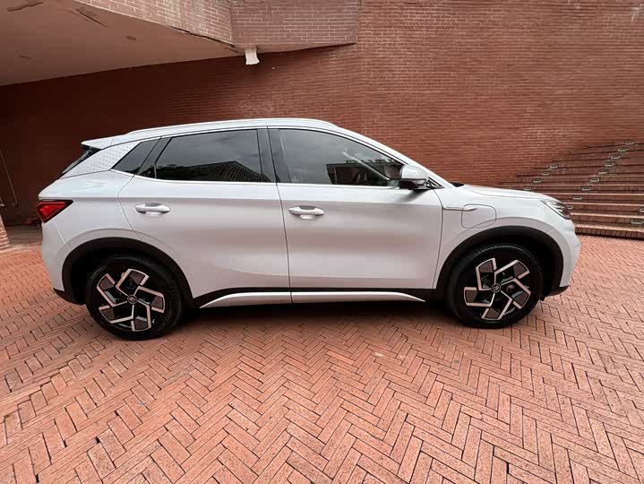 Фото 7 - BYD Yuan Plus