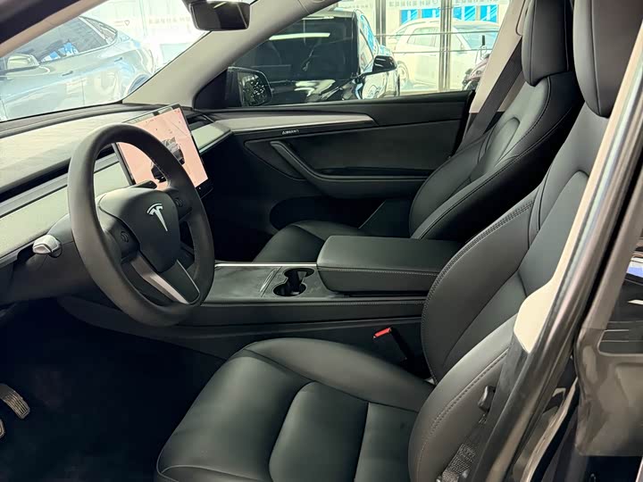 Фото 7 - Tesla Model Y