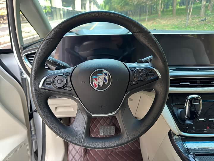 Фото 3 - Buick GL8 ES