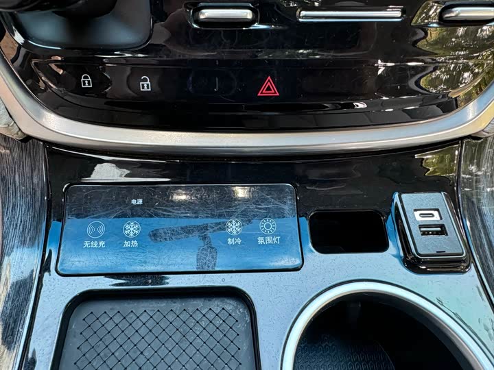 Фото 8 - Buick GL8 ES