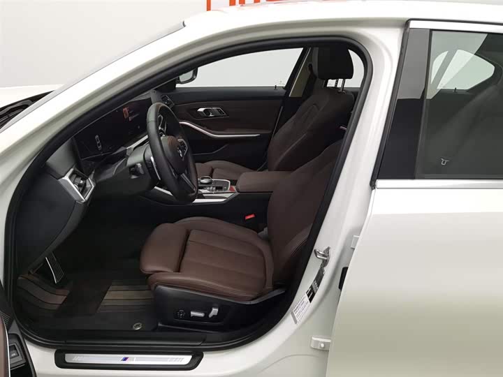 Фото 10 - BMW 3 Series