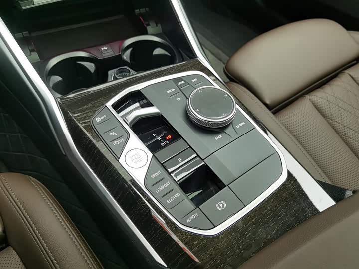 Фото 13 - BMW 3 Series