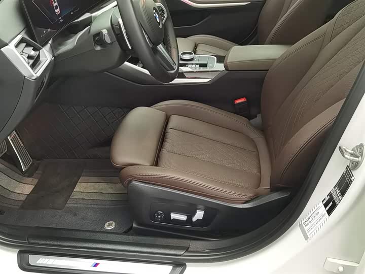 Фото 20 - BMW 3 Series