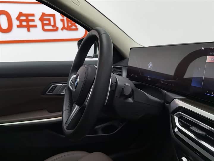 Фото 22 - BMW 3 Series