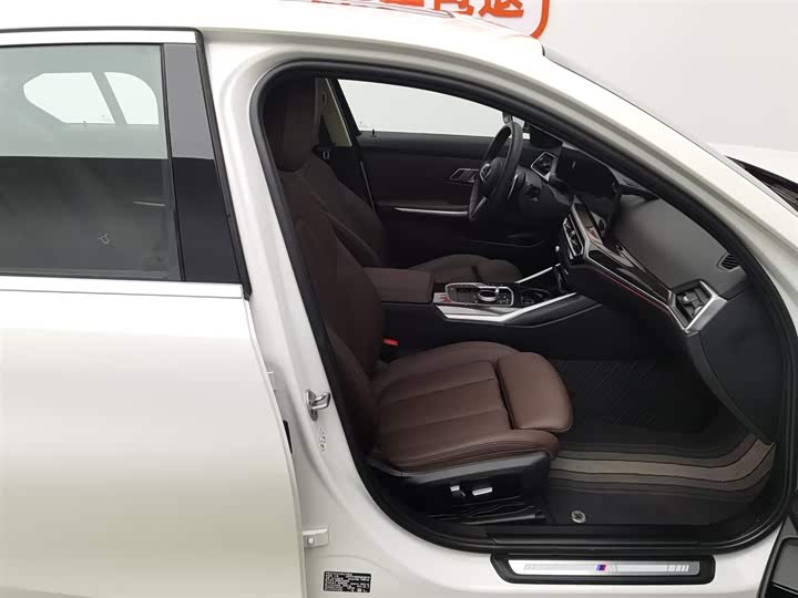 Фото 23 - BMW 3 Series