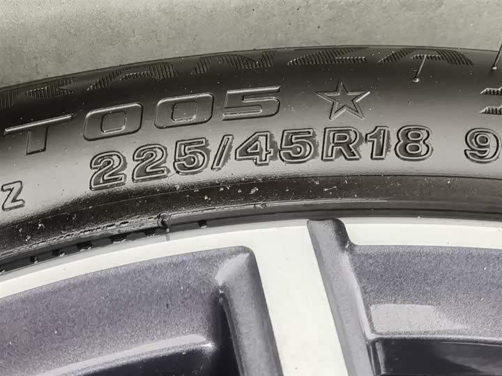 Фото 24 - BMW 3 Series