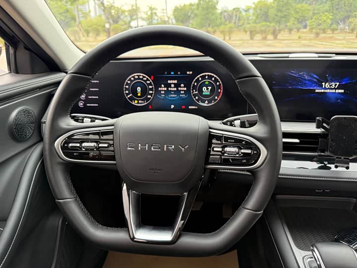 Фото 11 - Chery Arrizo 8