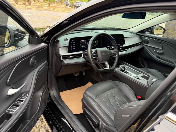 Фото 15 - Chery Arrizo 8