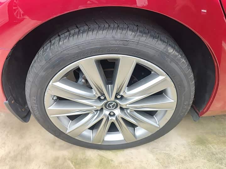 Фото 26 - Mazda Atenza