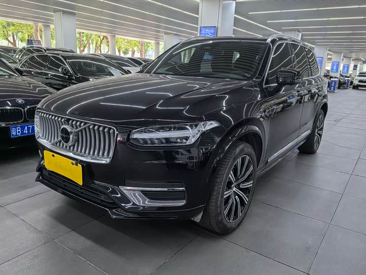 Фото 1 - Volvo XC90