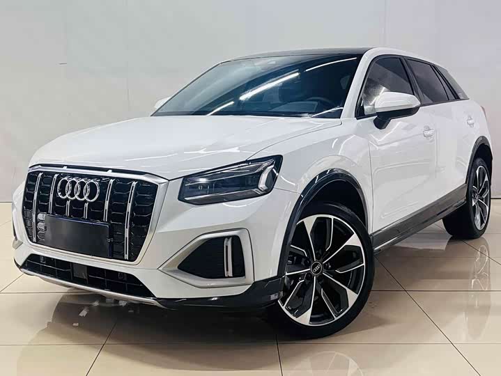 Фото 1 - Audi Q2L