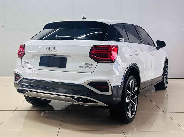 Фото 6 - Audi Q2L