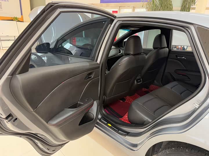 Фото 17 - Chevrolet Monza