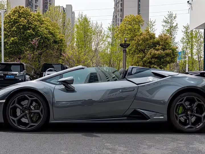 Фото 12 - Lamborghini Huracán