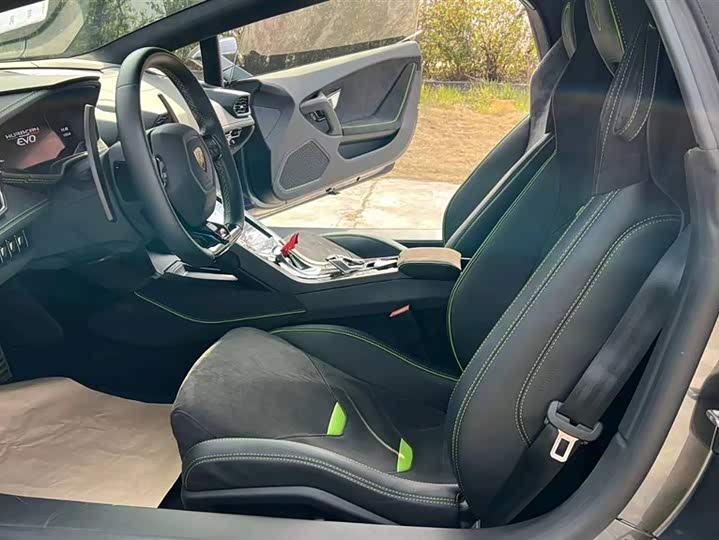 Фото 5 - Lamborghini Huracán