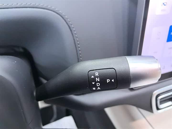 Фото 17 - LiXiang L7