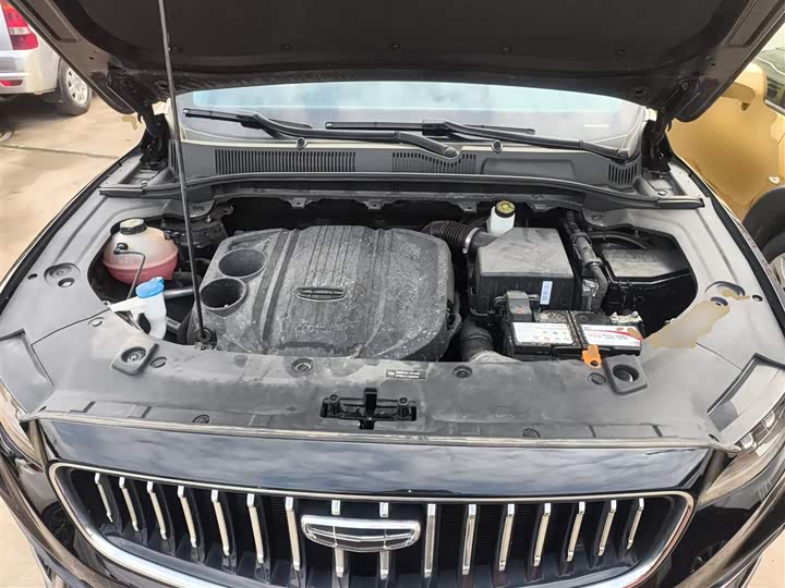 Фото 20 - Geely Atlas