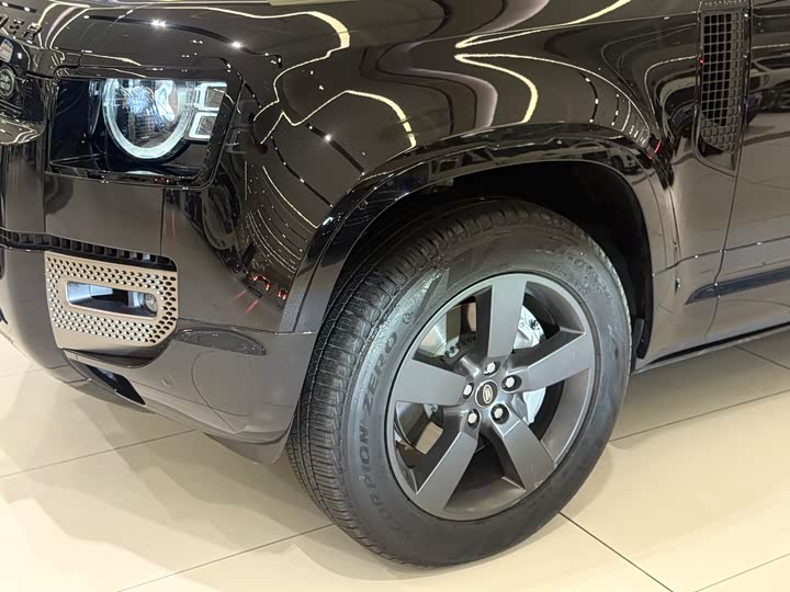 Фото 12 - Land Rover Defender