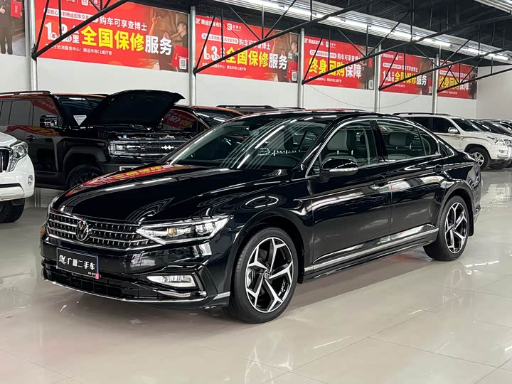 Фото 1 - Volkswagen Magotan