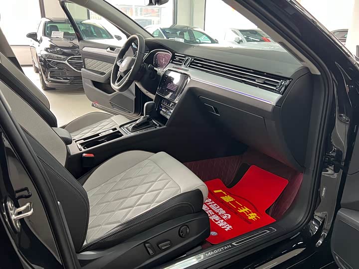 Фото 10 - Volkswagen Magotan