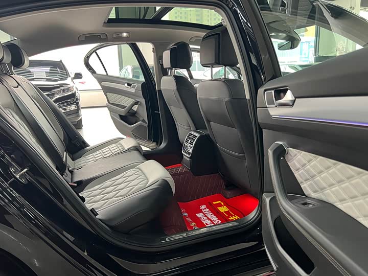 Фото 11 - Volkswagen Magotan