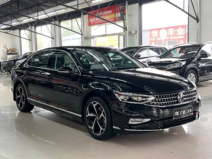 Фото 3 - Volkswagen Magotan