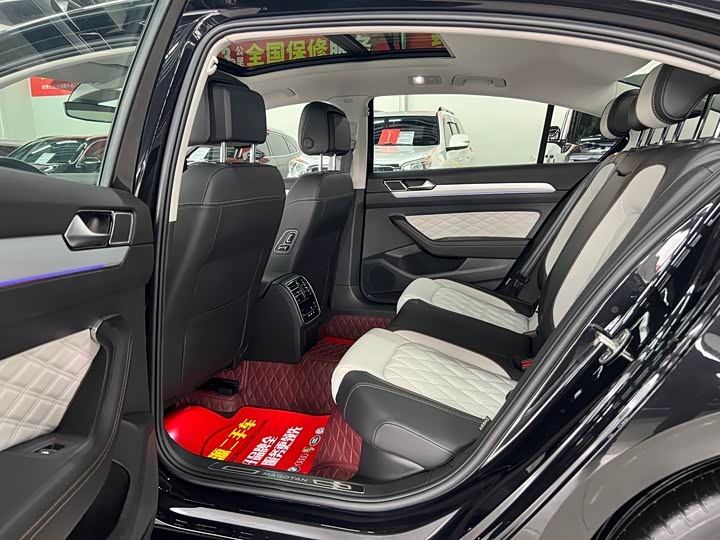 Фото 8 - Volkswagen Magotan