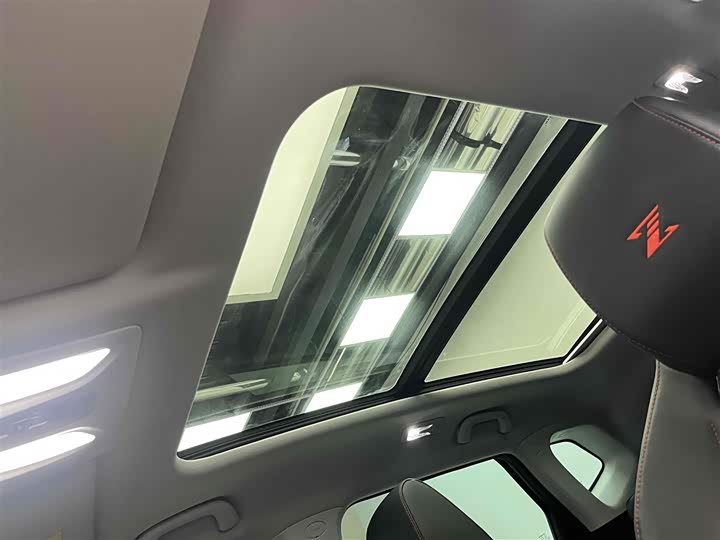 Фото 10 - Changan Oshan Z6